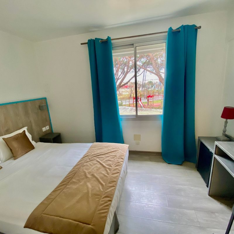 6. CHAMBRE QUADRUPLE CH2